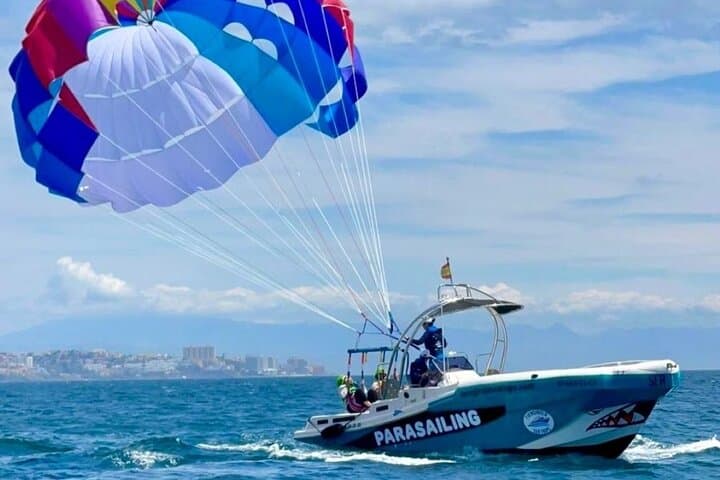 Parasailing in Fuengirola: Costa del Sol Aerial Adventure