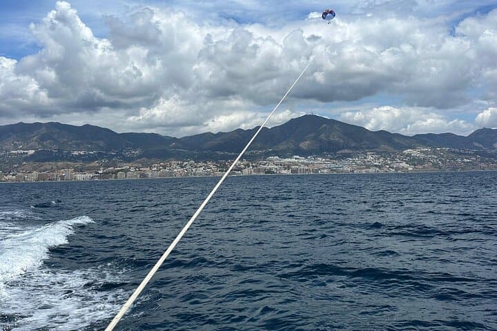 Parasailing in Fuengirola: Costa del Sol Aerial Adventure photo 5