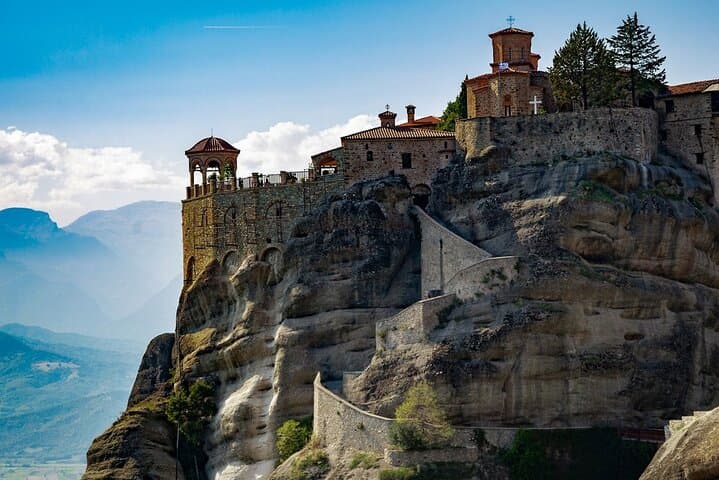 Athens to Meteora & Thermopylae: Private Private Day Trip to Meteora Monasteries & Thermopylae photo 4