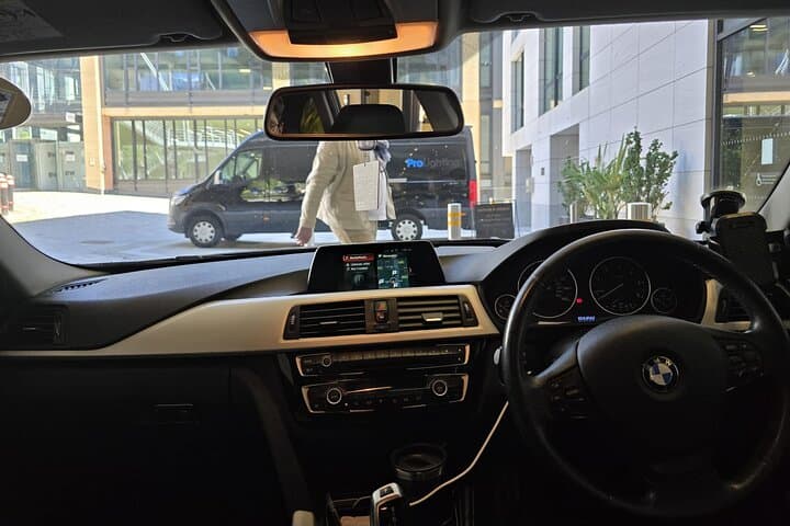 Portsmouth Port to London One-Way Transfer: Private, On-Time Car Service photo 6
