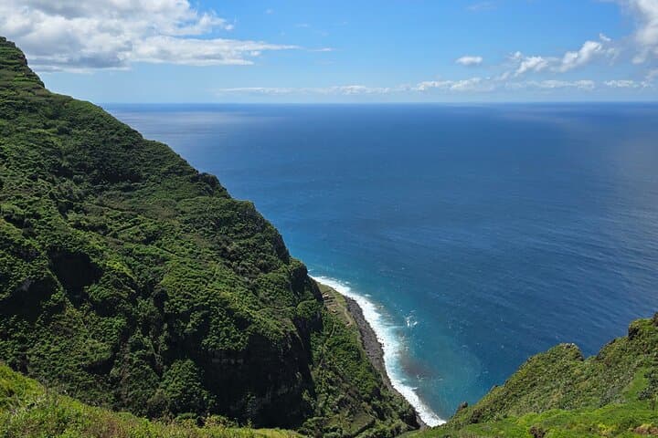 Solitude on Vereda da Ladeira: Challenging Coastal Hike in Northwest Madeira photo 3