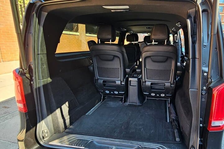 Dover Port to London Gatwick Airport Private Transfer (One-Way) photo 2