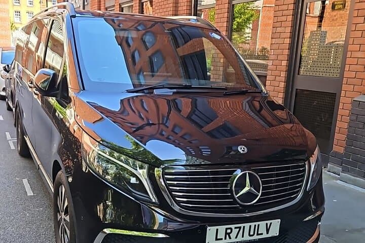 Southampton to Heathrow Airport Transfer — Private, Fixed-Price Ride photo 3