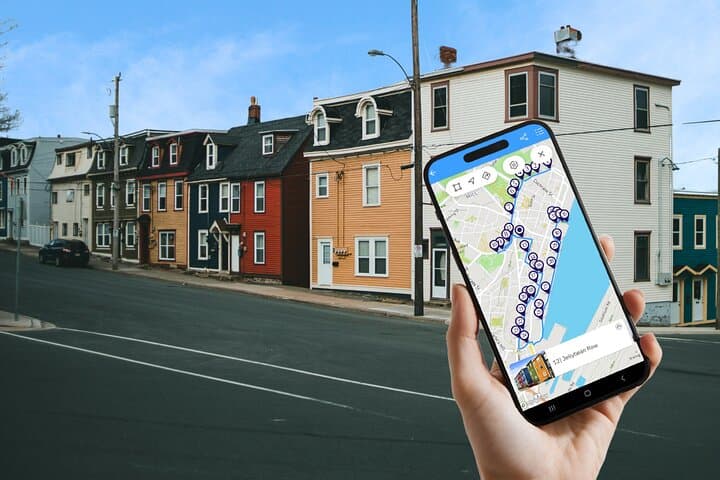 Self-Guided St. John's Audio Walking Tour: Jellybean Row & Signal Hill