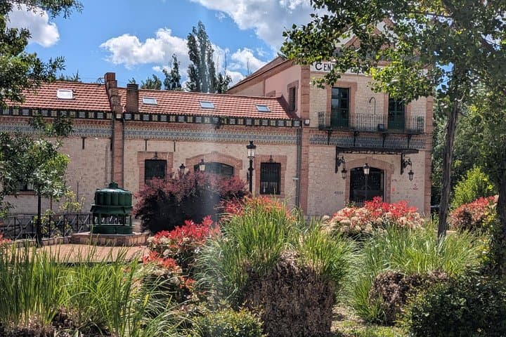 Firelit Finca Dinner Near Madrid: Wine, Waterfalls & Private Countryside Escape photo 2