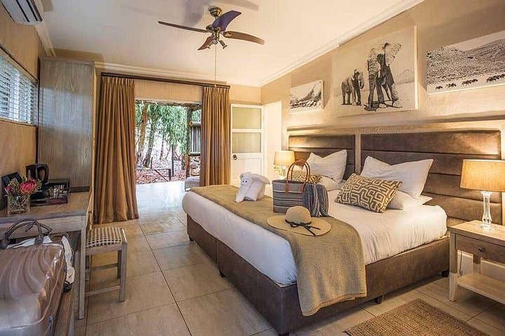 Two-Day Overnight Big Five Safari from Cape Town to Aquila Game Reserve photo 5