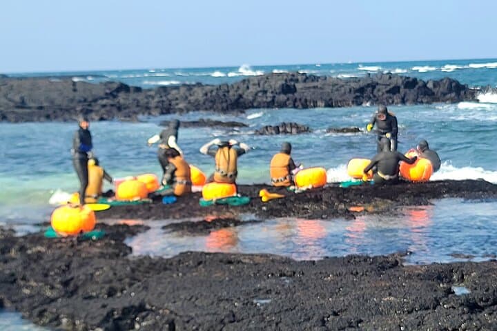 Jeju Private Cruise-Port Day Tour — Seongsan Sunrise Peak, Lava Tube & Haenyeo Culture