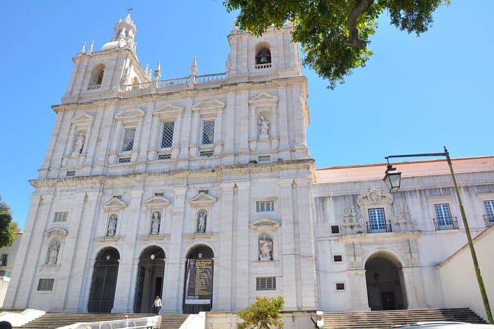 Lisbon Eco Tuk Tuk Private City Tour — 4-Hour Highlights & Viewpoints photo 5