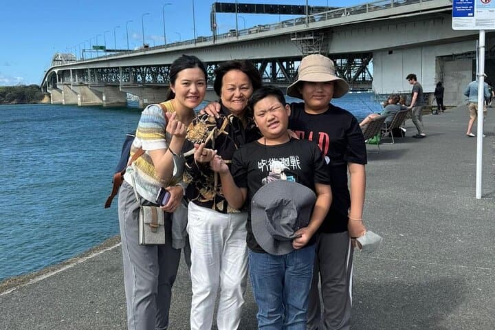 Half-Day Auckland City Tour: Harbour Views, Volcanic Crater & Kiwi Encounter photo 5