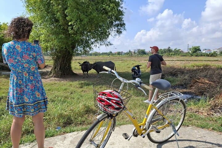 Da Nang Farming Bike Tour & Co Co River Local Food Experience photo 4