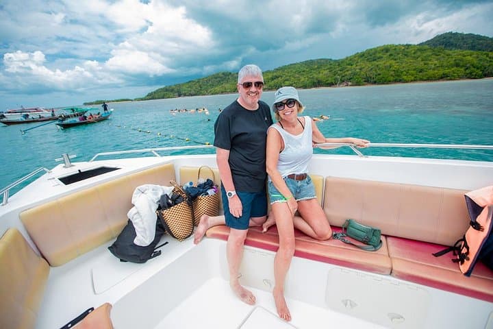 Pig Island and Koh Taen Speedboat Snorkel Tour from Koh Samui photo 2