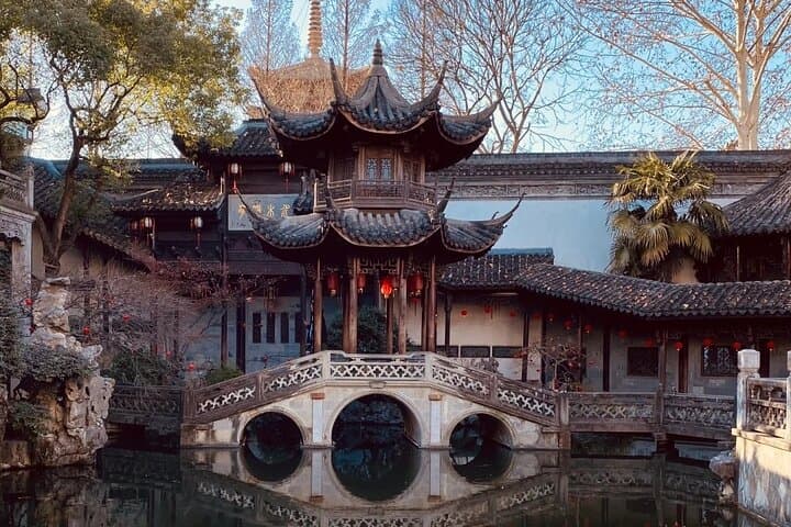 Hangzhou Cultural Day Tour: Temples, Tea, and Historic Hefang Street photo 4