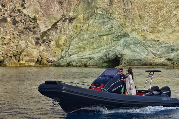 Private Santorini Caldera Boat Tour from Vlychada: Red Beach, Hot Springs & Secluded Coves photo 4