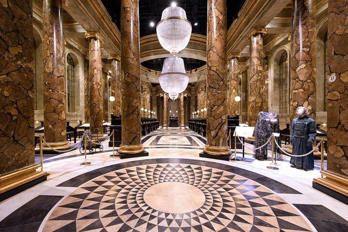 Private Transfer Between Central London and Warner Bros. Studio Tour (Harry Potter) photo 5