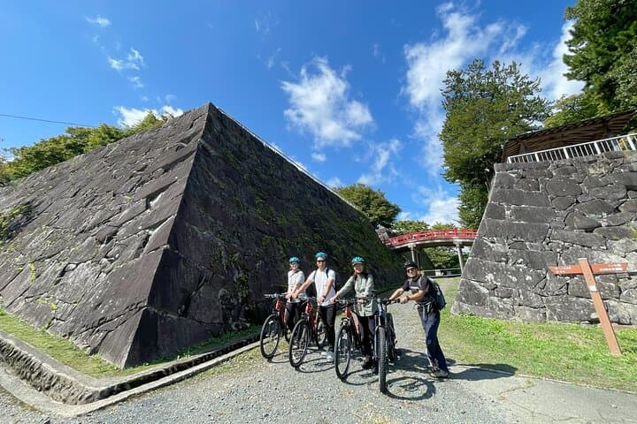 Morioka E-Bike City Cycle: Temples, Treats & Castle Ruins photo 2