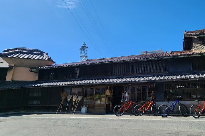 Morioka E-Bike City Cycle: Temples, Treats & Castle Ruins photo 5