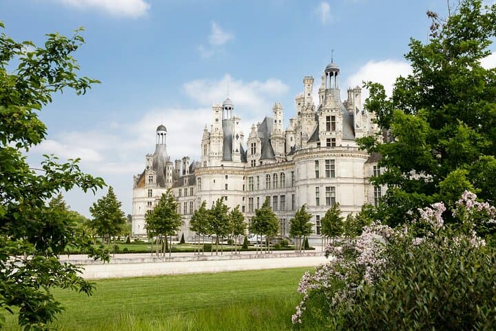 Loire Valley Castles & Wine Day Trip from Paris — Chenonceau, Chambord & Tastings photo 3