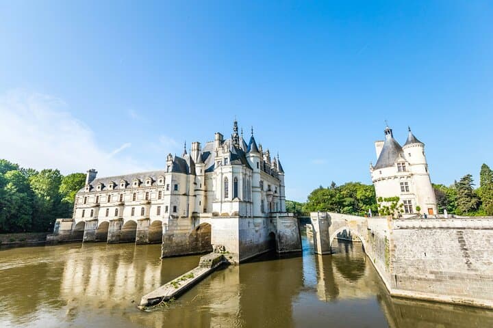 Loire Valley Castles & Wine Day Trip from Paris — Chenonceau, Chambord & Tastings photo 4