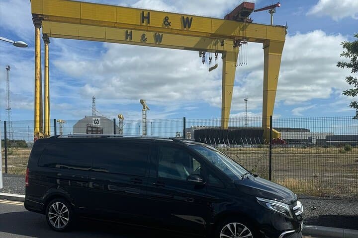 Luxury Belfast Culture Tour by Car — Private 8-Hour Belfast Highlights photo 1