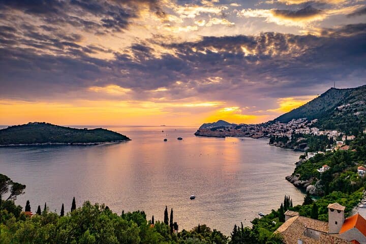 Sunset Panorama Cruise in Dubrovnik: 1-Hour Old Town Boat Tour photo 2