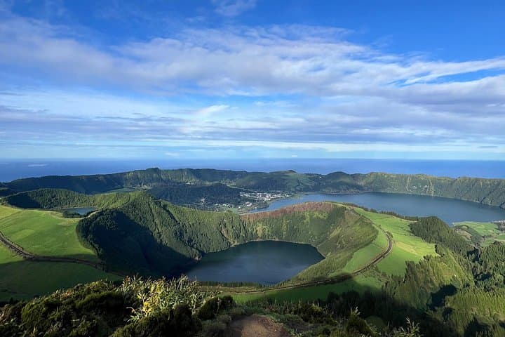 Sete Cidades and Lagoa do Fogo: Private Scenic Tour of São Miguel photo 4