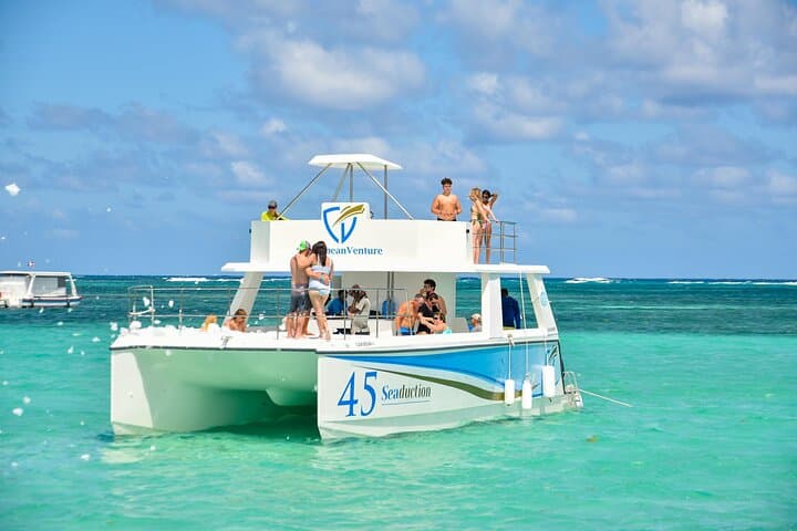 Punta Cana Catamaran Party: VIP Rum, Snorkeling & Natural Pool Experience photo 5