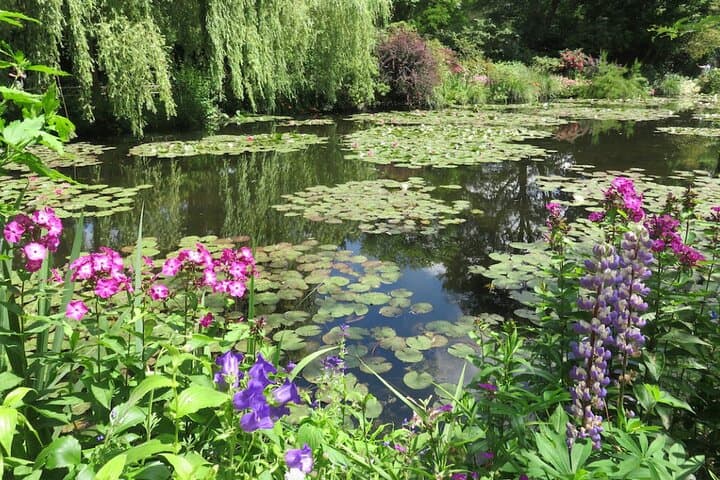Giverny Half-Day Tour from Paris: Monet's Garden & House photo 5