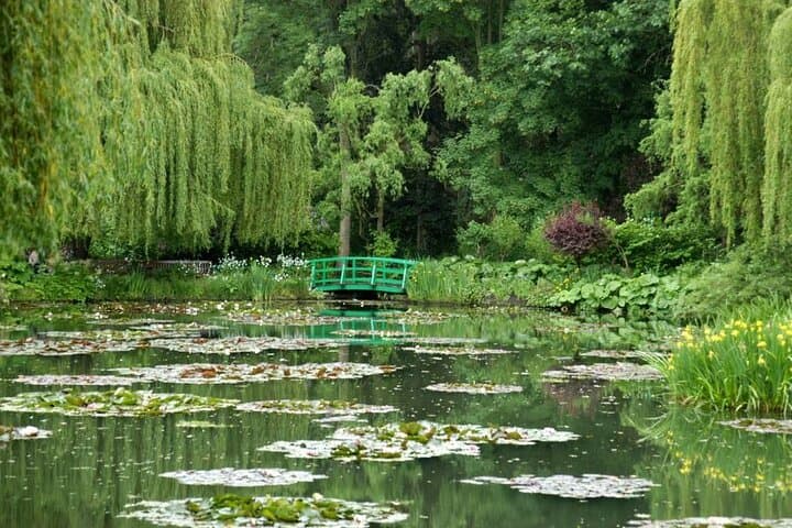 Giverny Half-Day Tour from Paris: Monet's Garden & House photo 6