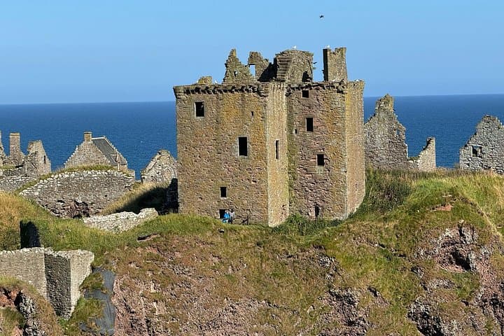 Haunted Castles of Scotland: Glamis & Dunnottar Day Tour from Edinburgh photo 2