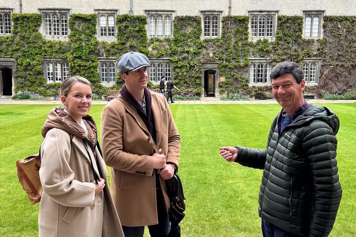 Private Walking Tour of Oxford: Colleges, History & Hidden Corners photo 4