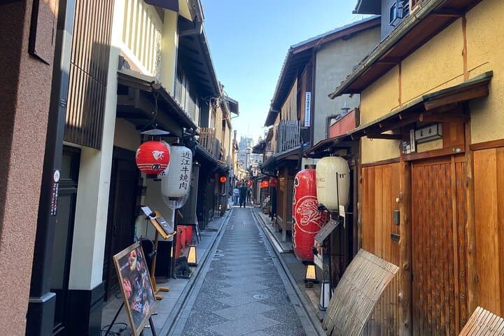 Private Kyoto Day Tour from Osaka — Gion, Fushimi Inari & Kiyomizu-dera photo 3