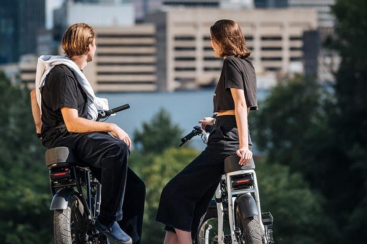 Montreal eBike Sightseeing Tour: 3-Hour Guided Electric Bike City Tour photo 1