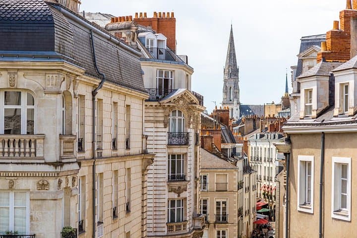 Nantes Scavenger Hunt: Self-Guided Highlights Walking Tour photo 2