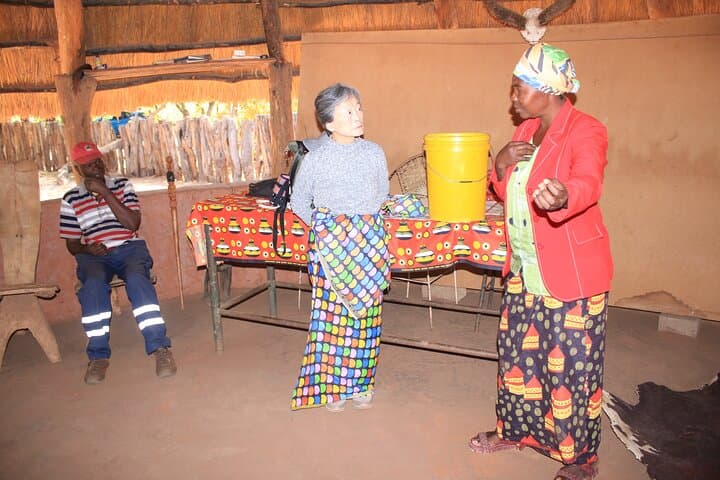 Monde Village Tour Victoria Falls: Authentic Zimbabwean Village Experience photo 4