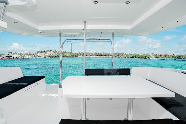 Private 5-Hour Luxury Catamaran Snorkel Tour — Tulum & Playa del Carmen photo 4
