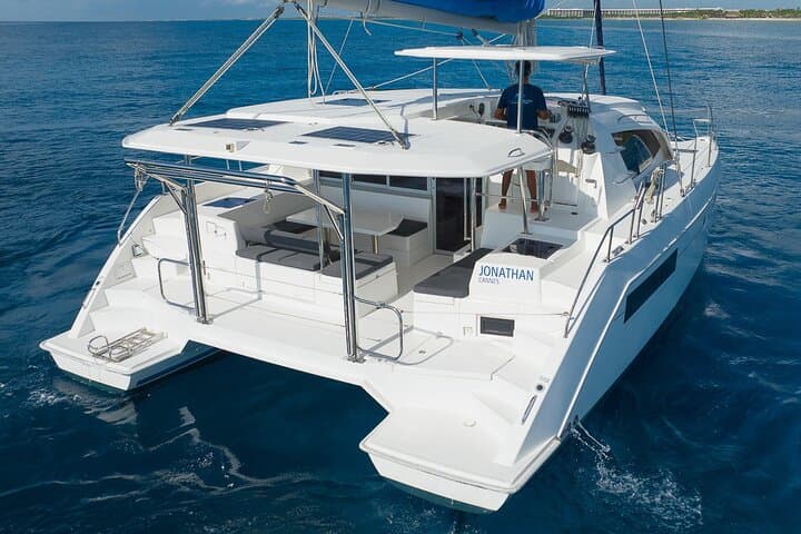 Private 5-Hour Luxury Catamaran Snorkel Tour — Tulum & Playa del Carmen photo 2