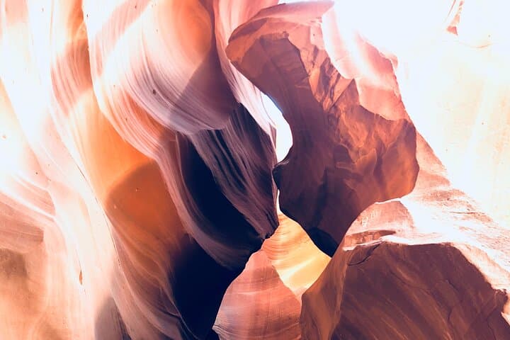 Prime-Time Lower Antelope Canyon, Horseshoe Bend & Lake Powell Day Trip from Las Vegas