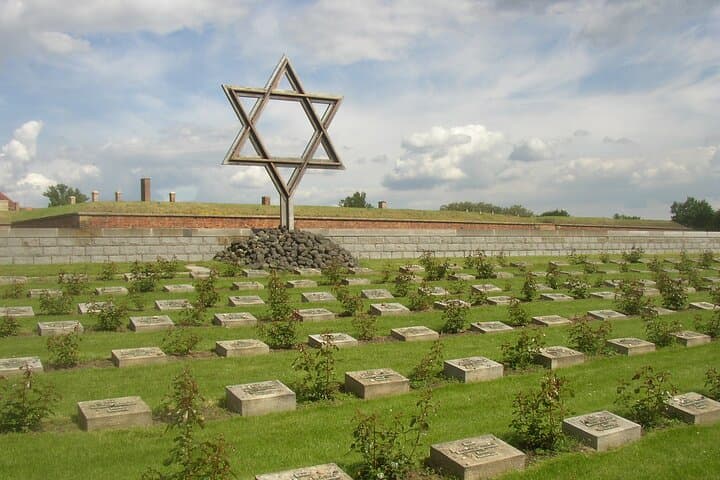 Prague to Terezín Concentration Camp & Ghetto Museum Day Tour
