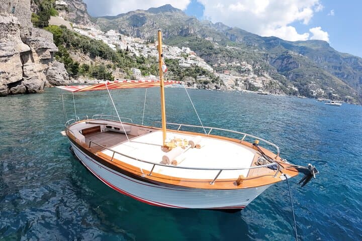 Private Full-Day Boat Tour Along the Amalfi Coast from Positano