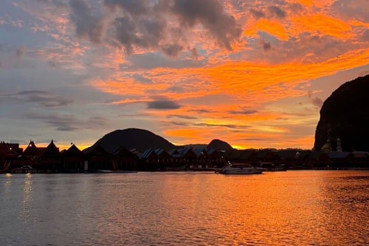 Phi Phi Sunrise Private Speedboat Tour — Maya Bay, Pileh Lagoon & Dawn Snorkel photo 4