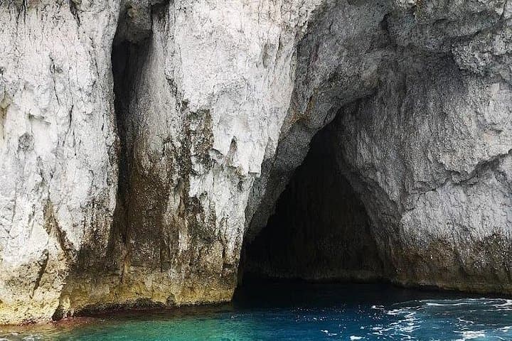 Syracuse Boat Tour with Captain Mirko: Snorkeling & Sea Caves of Ortigia photo 4