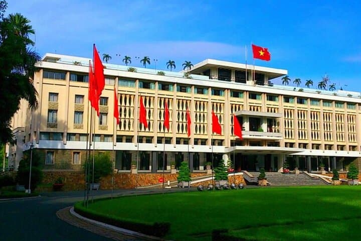 Half-Day Ho Chi Minh Morning Adventure: Independence Palace to Ben Thanh Market photo 2
