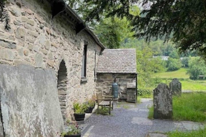 Betws-y-Coed Self-Guided Walking Tour — Gateway to Snowdonia's Art Colony photo 3