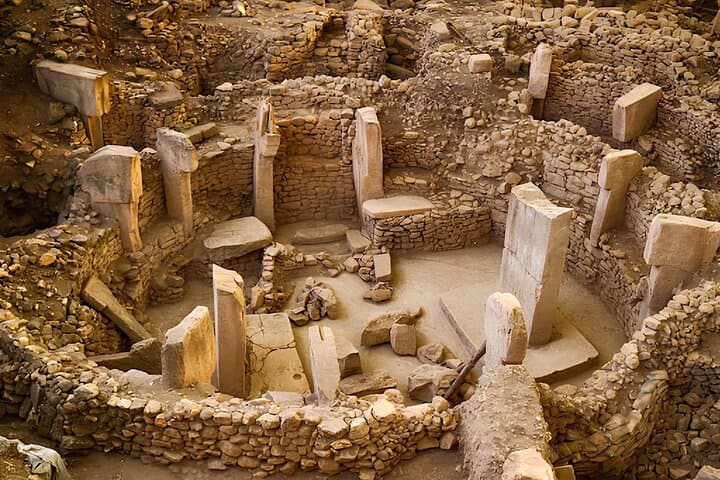 Journey to Göbeklitepe and Karahantepe: Full-Day Archaeological Tour from Istanbul