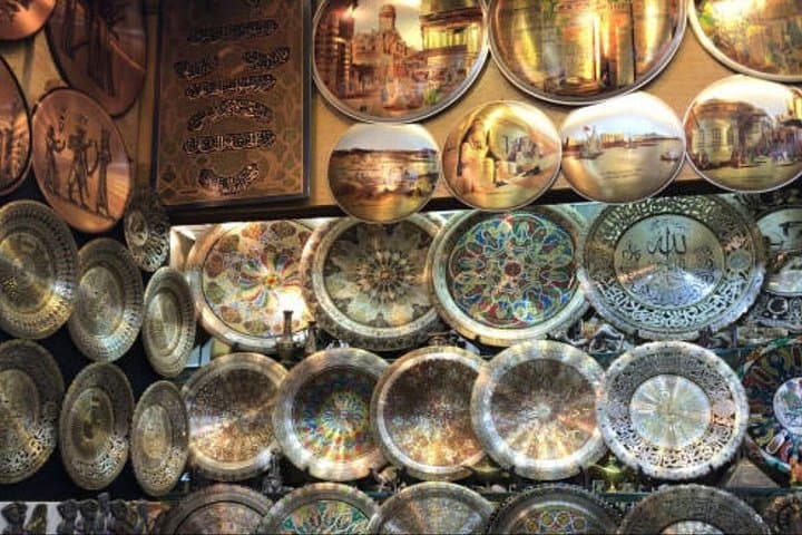 Guided Shopping Tour in Luxor — Papyrus, Stone Carving & Traditional Jewelry photo 4