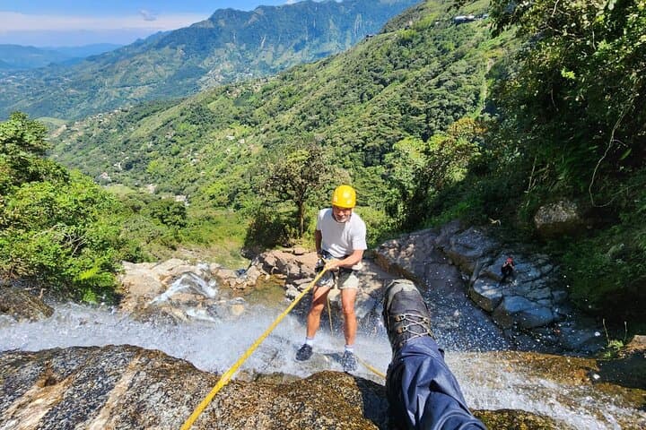 Cocorná Waterfall Rappelling: 3-Stage Descent Near Medellín