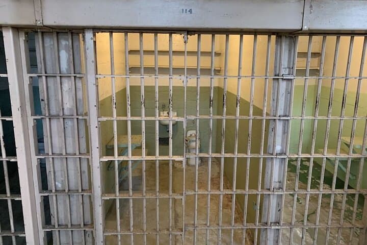 Alcatraz Inside Access Ferry and Night Audio Tour — Official Cellhouse Companion photo 4