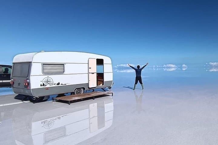 Sleep Under the Milky Way: Deluxe Camping on the Uyuni Salt Flats photo 2
