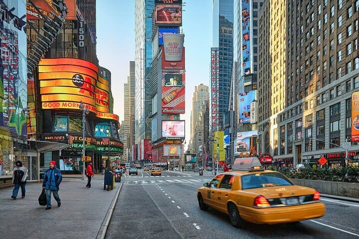 Private JFK to Manhattan Transfer: Seamless Airport Ride into Manhattan photo 2
