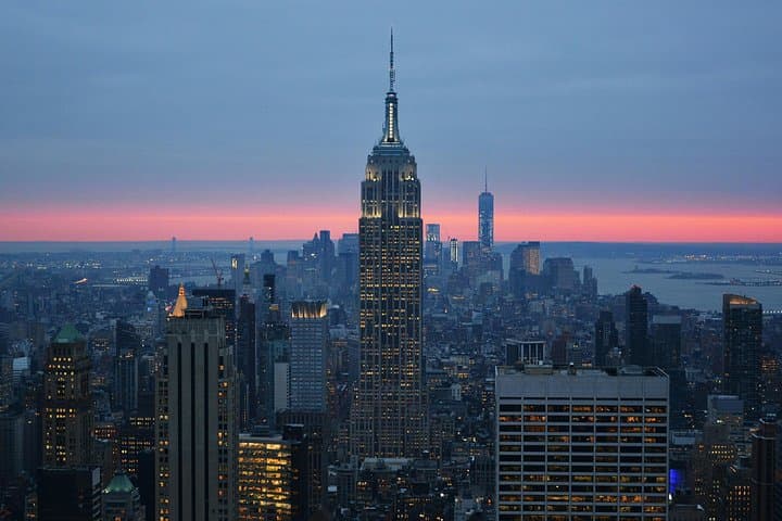 Private Airport Transfer NYC: JFK, LGA & EWR for Up to 3 Passengers photo 1